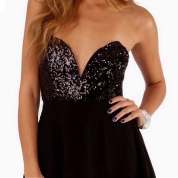 Tobi Dresses & Skirts - 🦋Tobi Strapless Sequin Brooke Mini Dress in Black Size Small